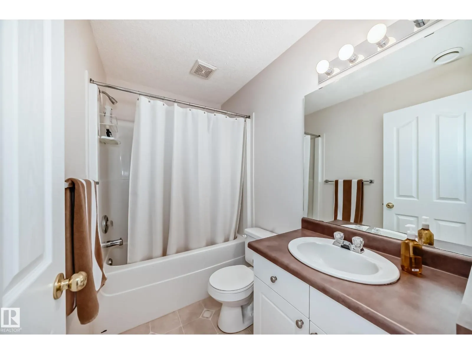 17215 88 ST NW