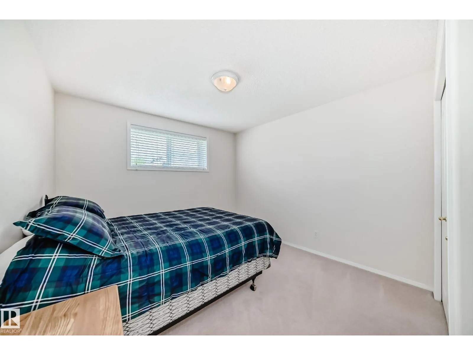 17215 88 ST NW