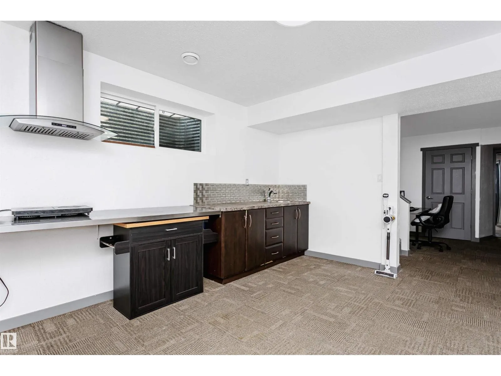 7703 GETTY WD NW