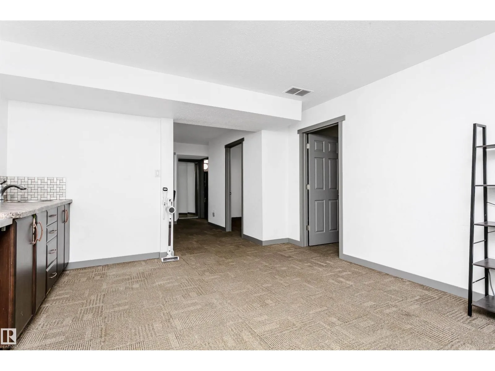 7703 GETTY WD NW