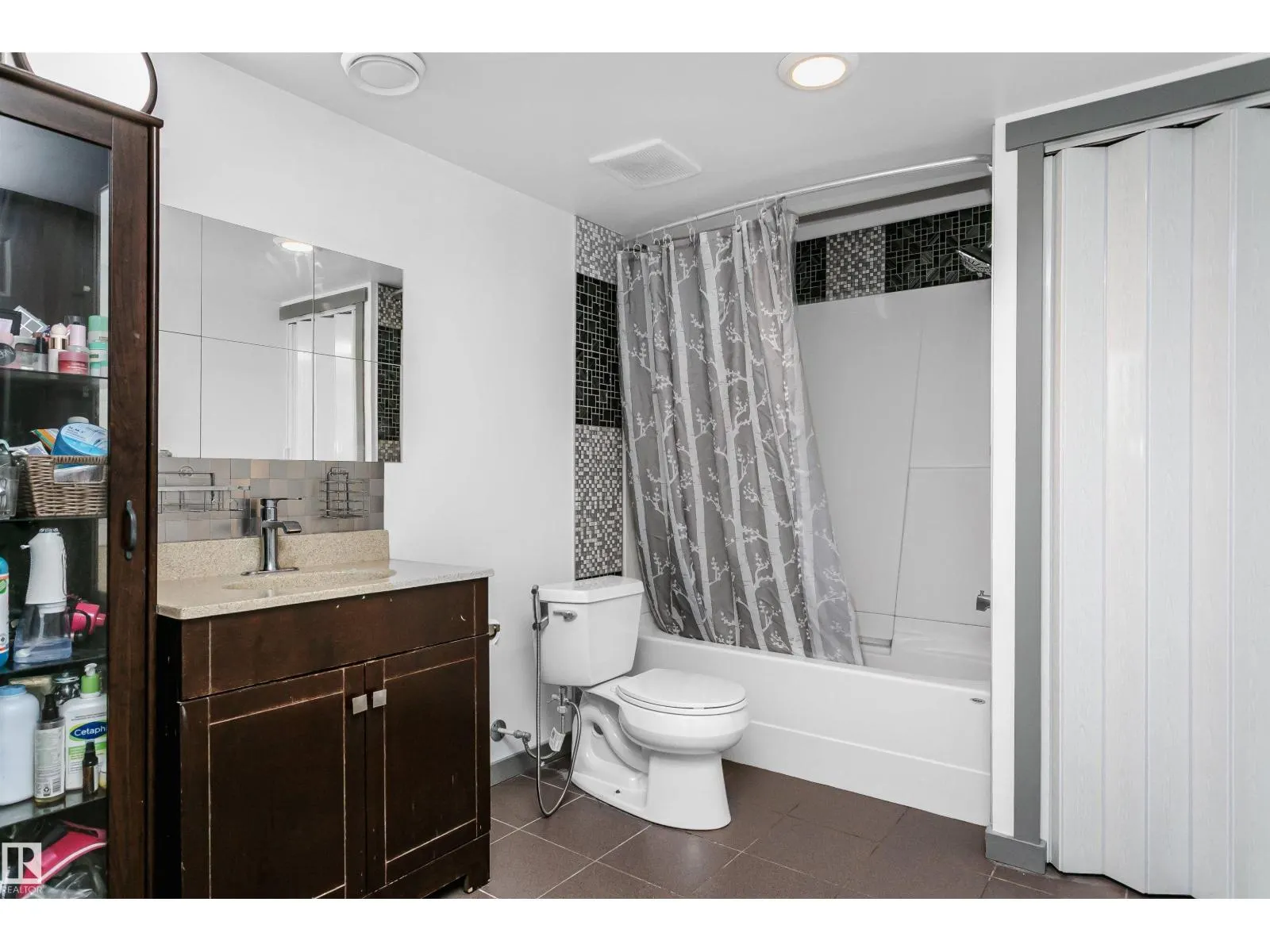 7703 GETTY WD NW