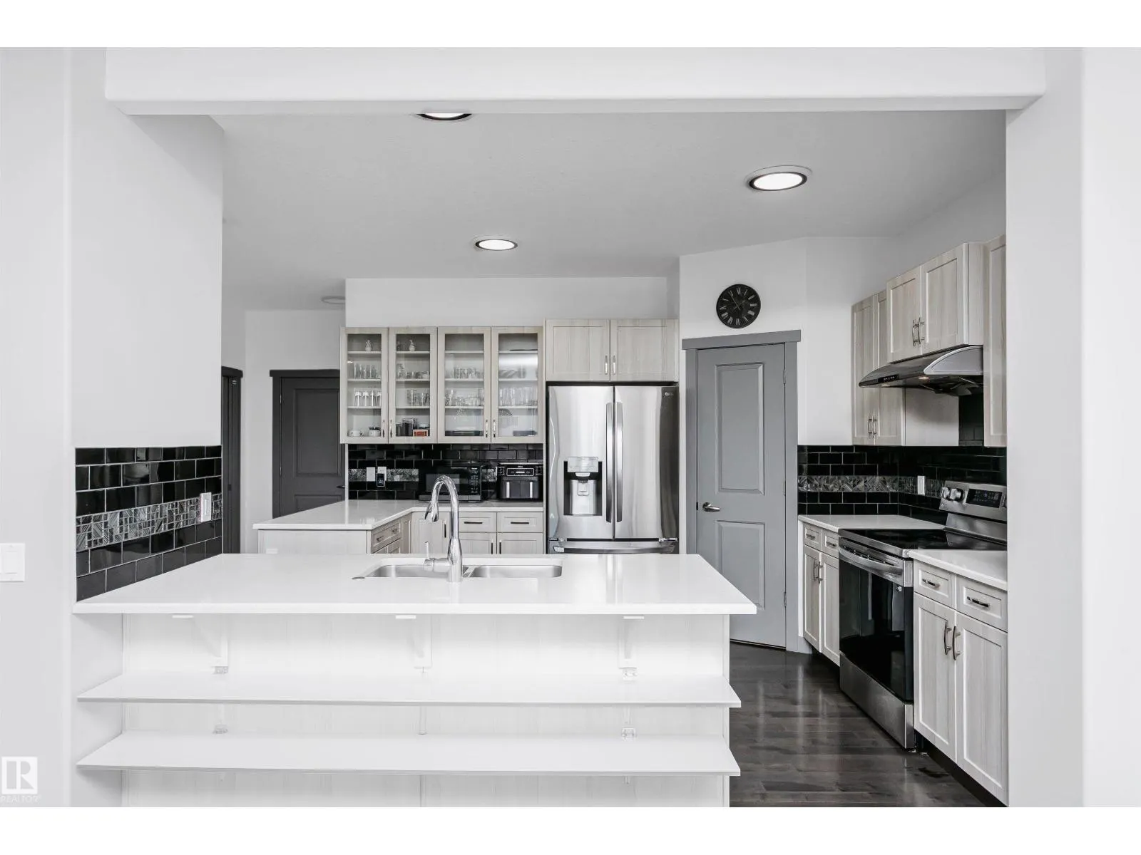 7703 GETTY WD NW
