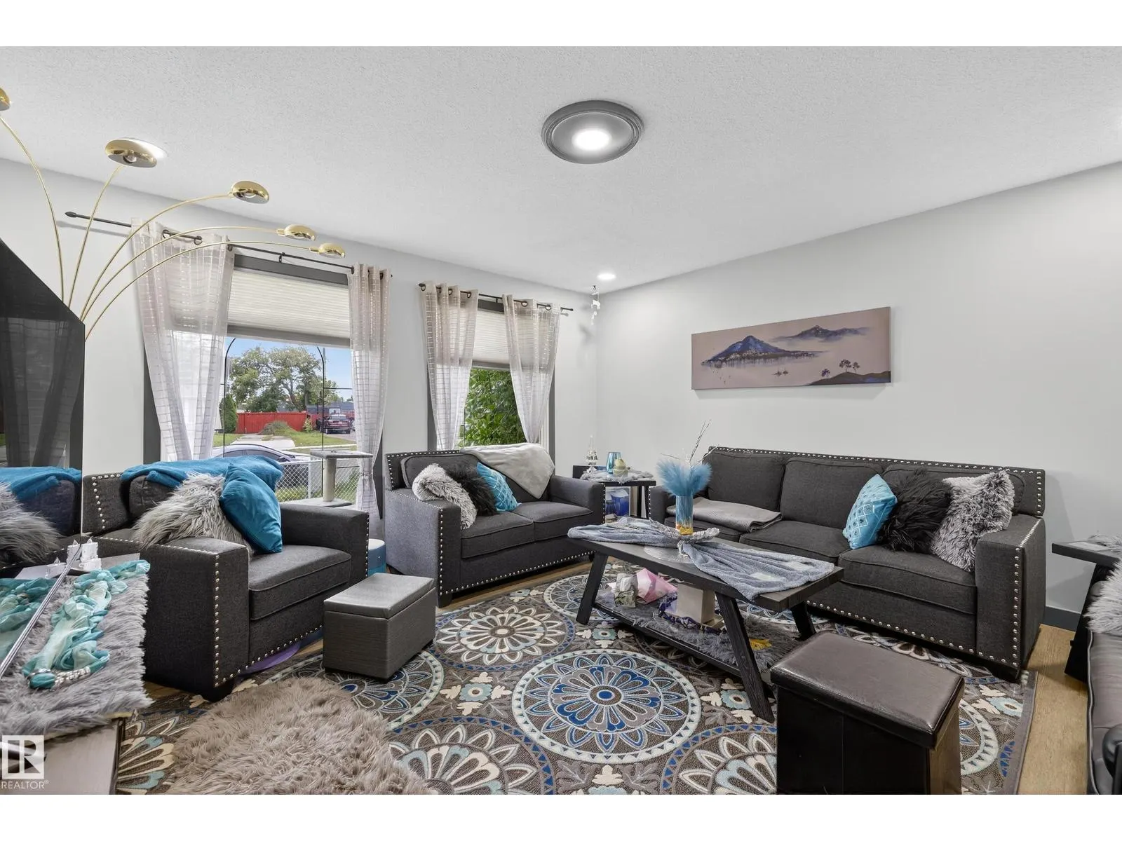 10304 164 AV NW