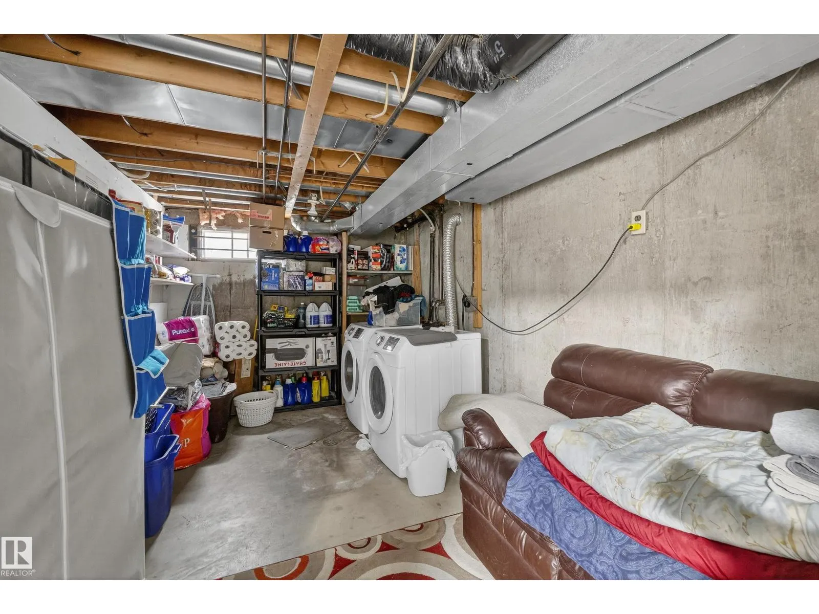 10304 164 AV NW