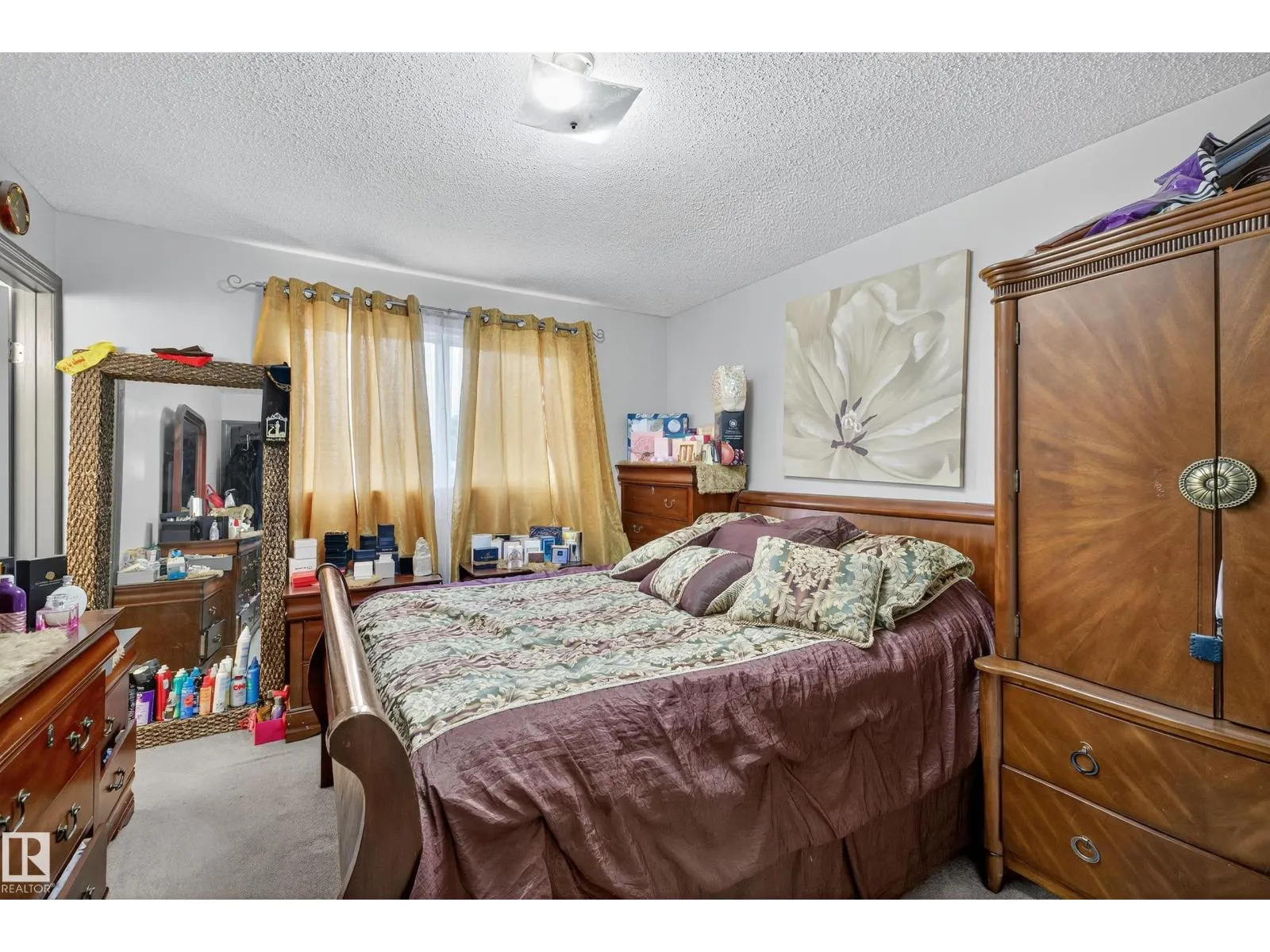 10304 164 AV NW
