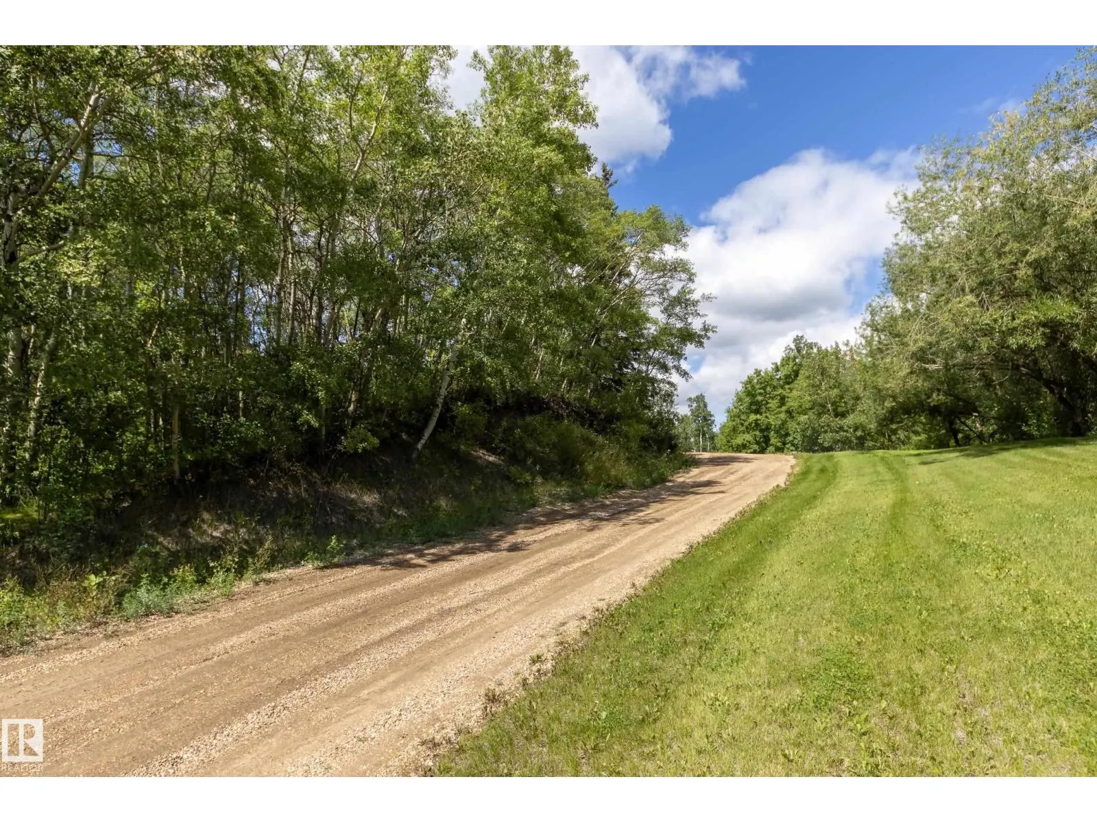 #253 52152 RGE ROAD 225