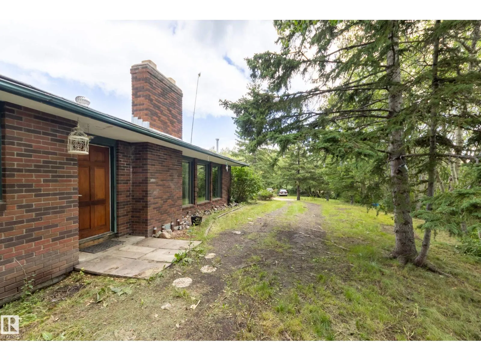 #253 52152 RGE ROAD 225