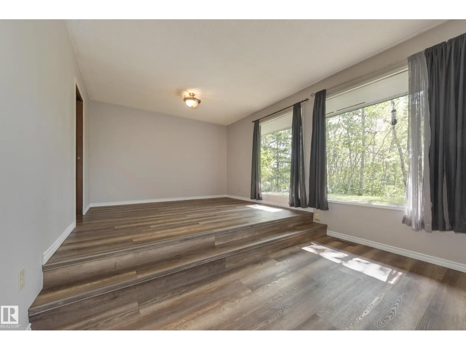 #253 52152 RGE ROAD 225