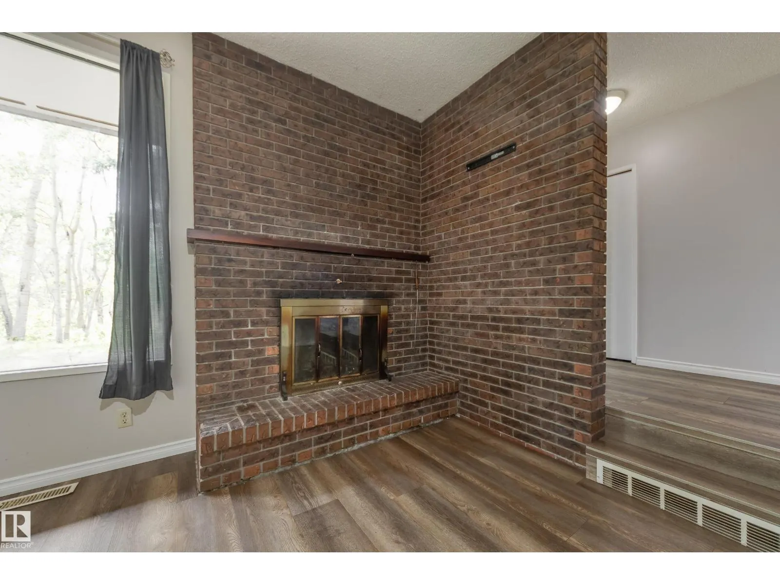 #253 52152 RGE ROAD 225