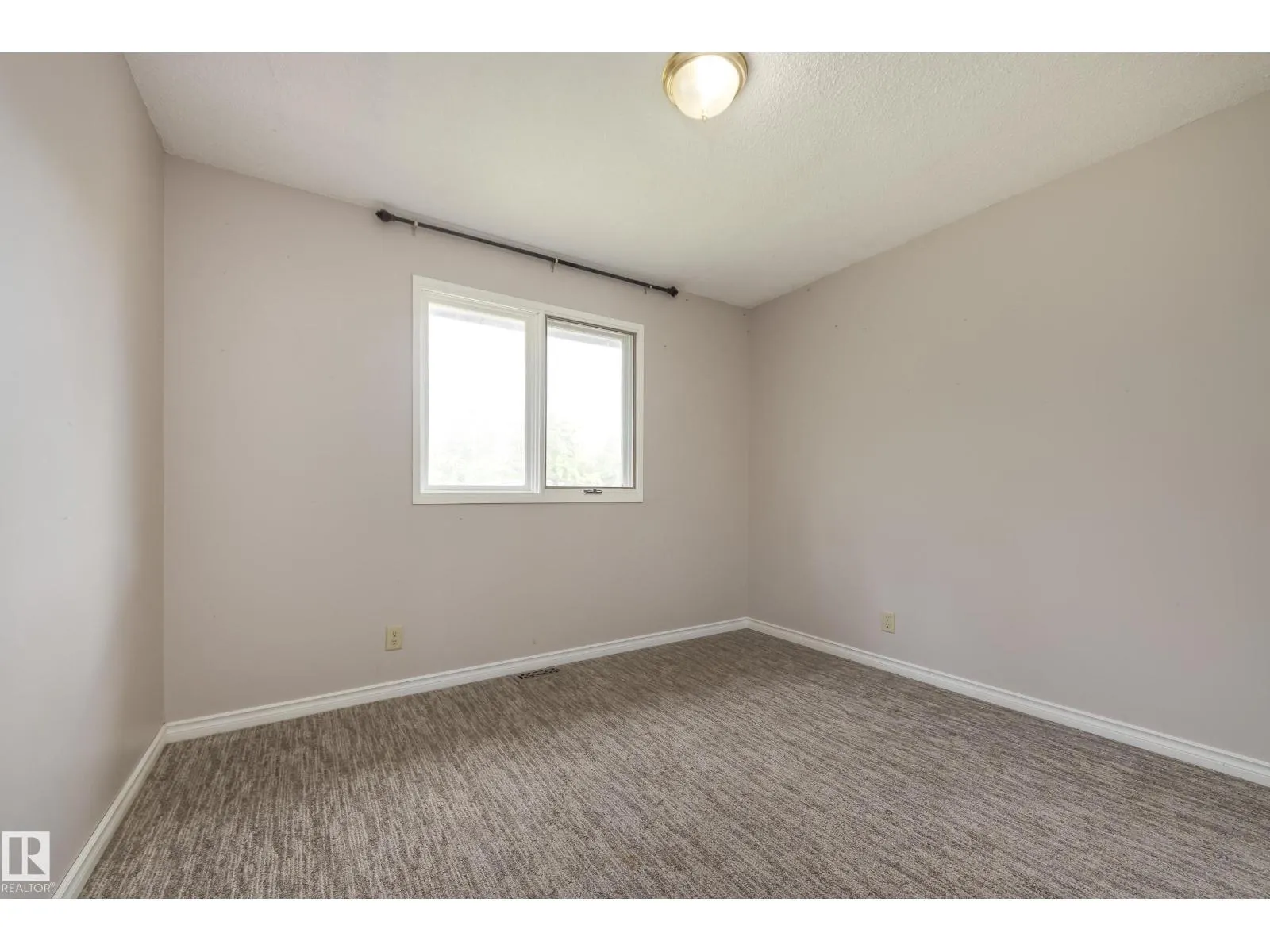 #253 52152 RGE ROAD 225