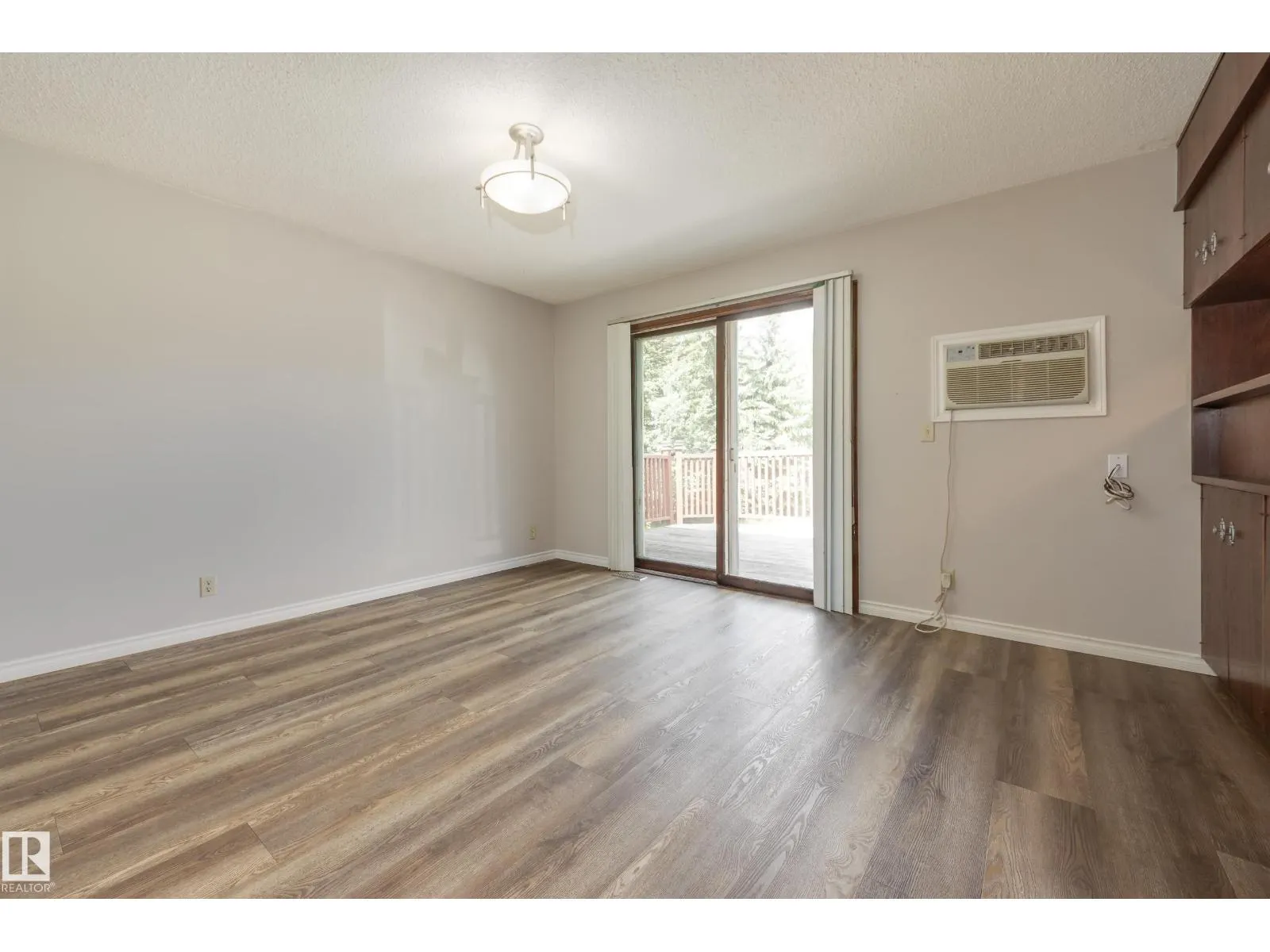 #253 52152 RGE ROAD 225