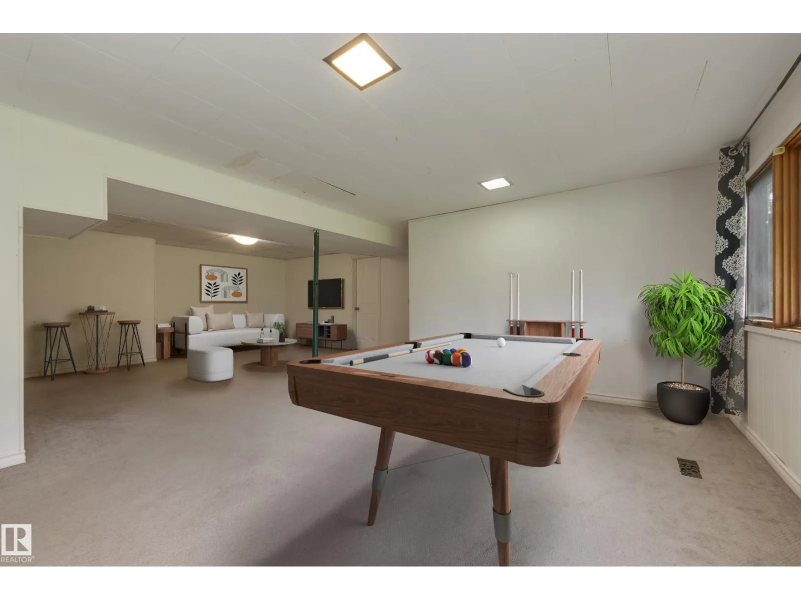 #253 52152 RGE ROAD 225
