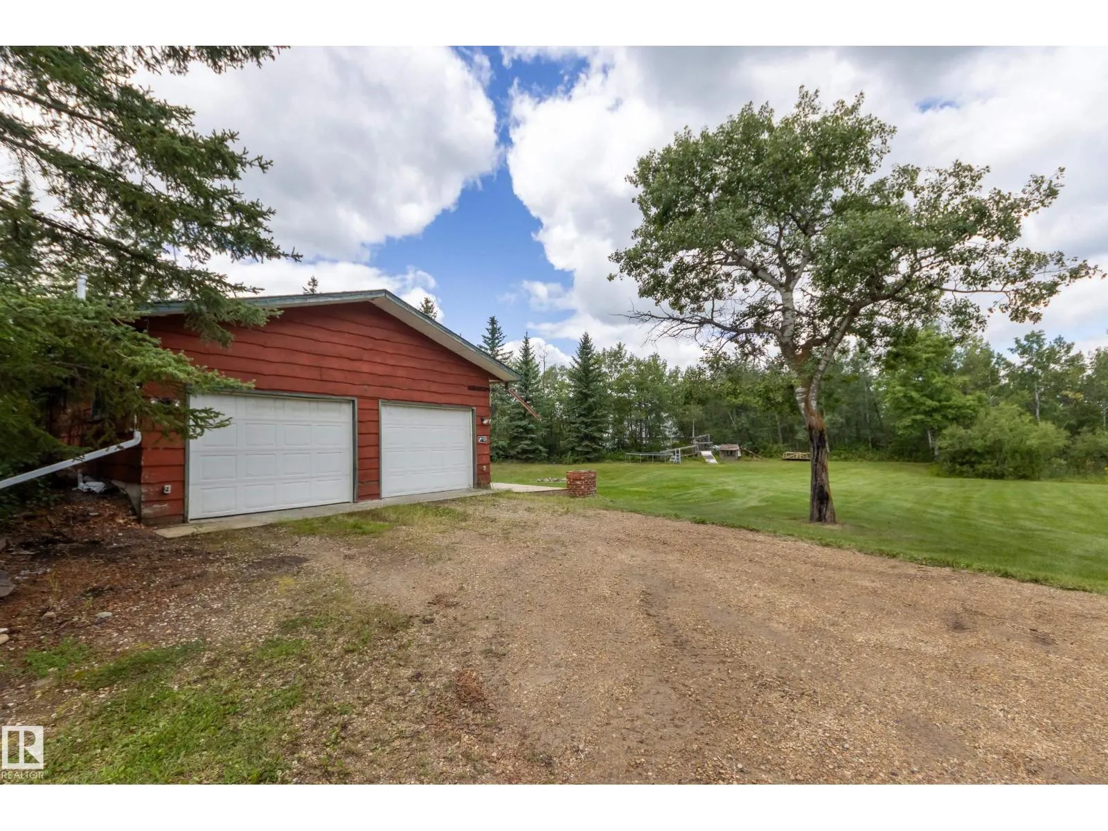 #253 52152 RGE ROAD 225