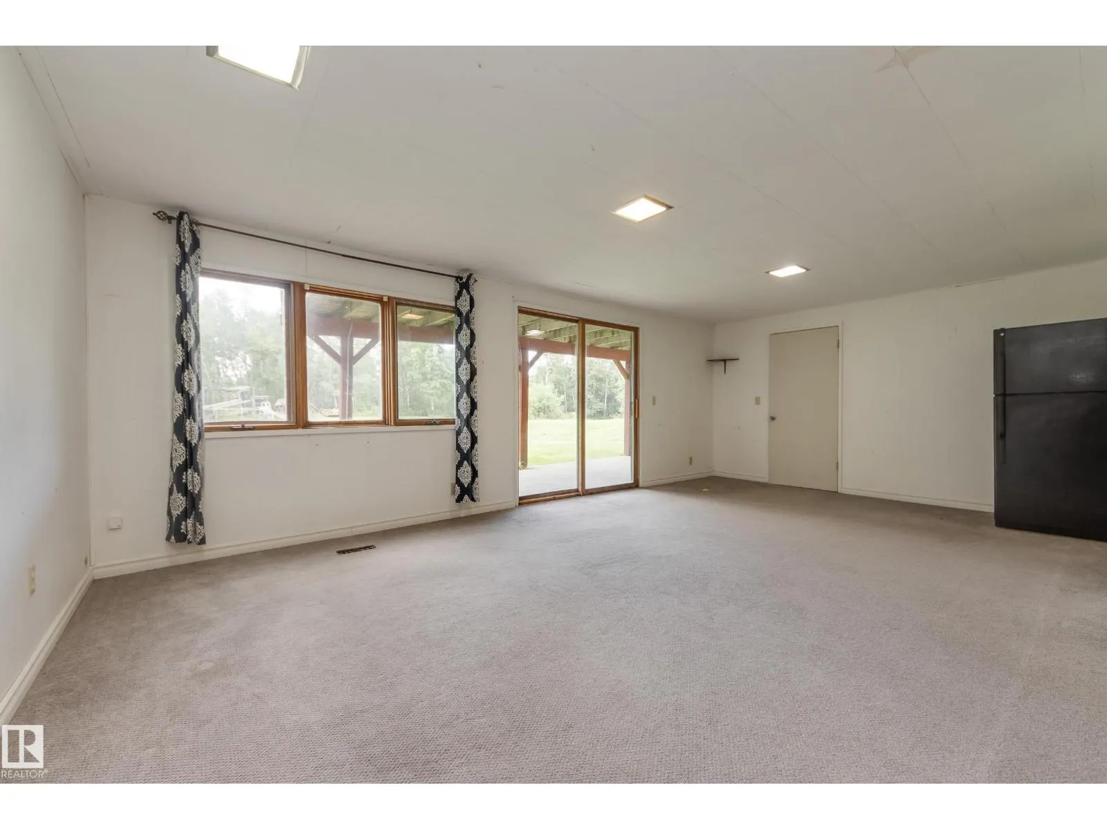 #253 52152 RGE ROAD 225