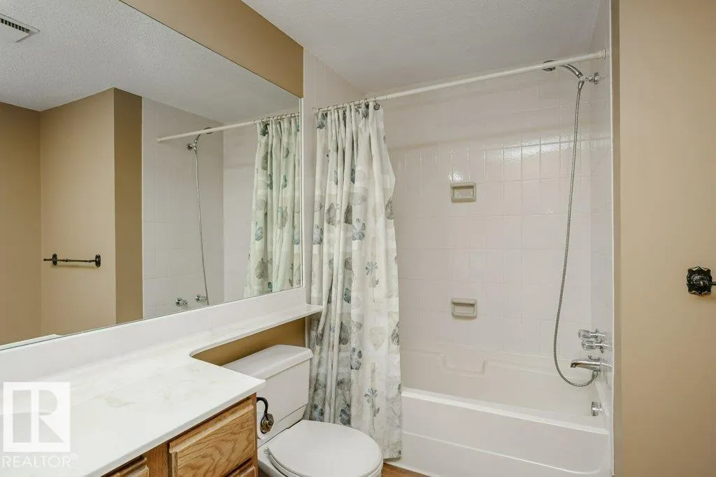 1027 109 ST NW
