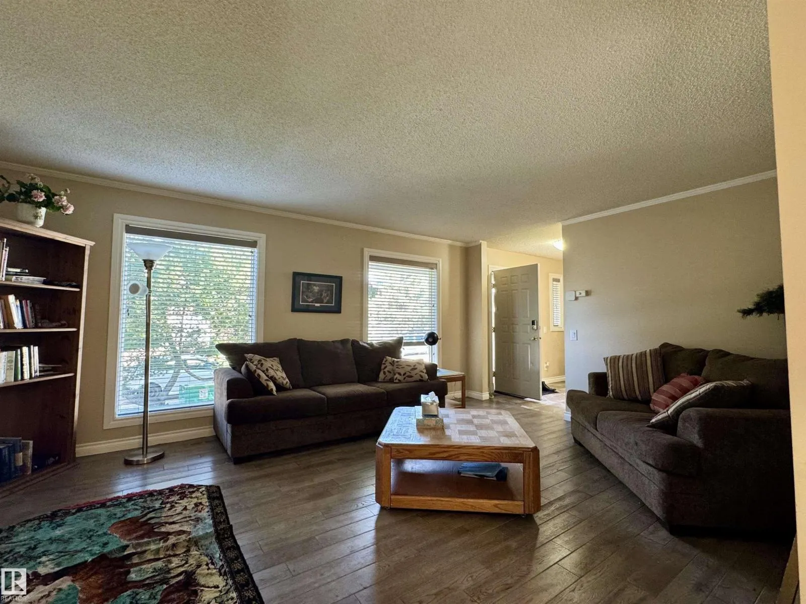 240 WAYGOOD RD NW