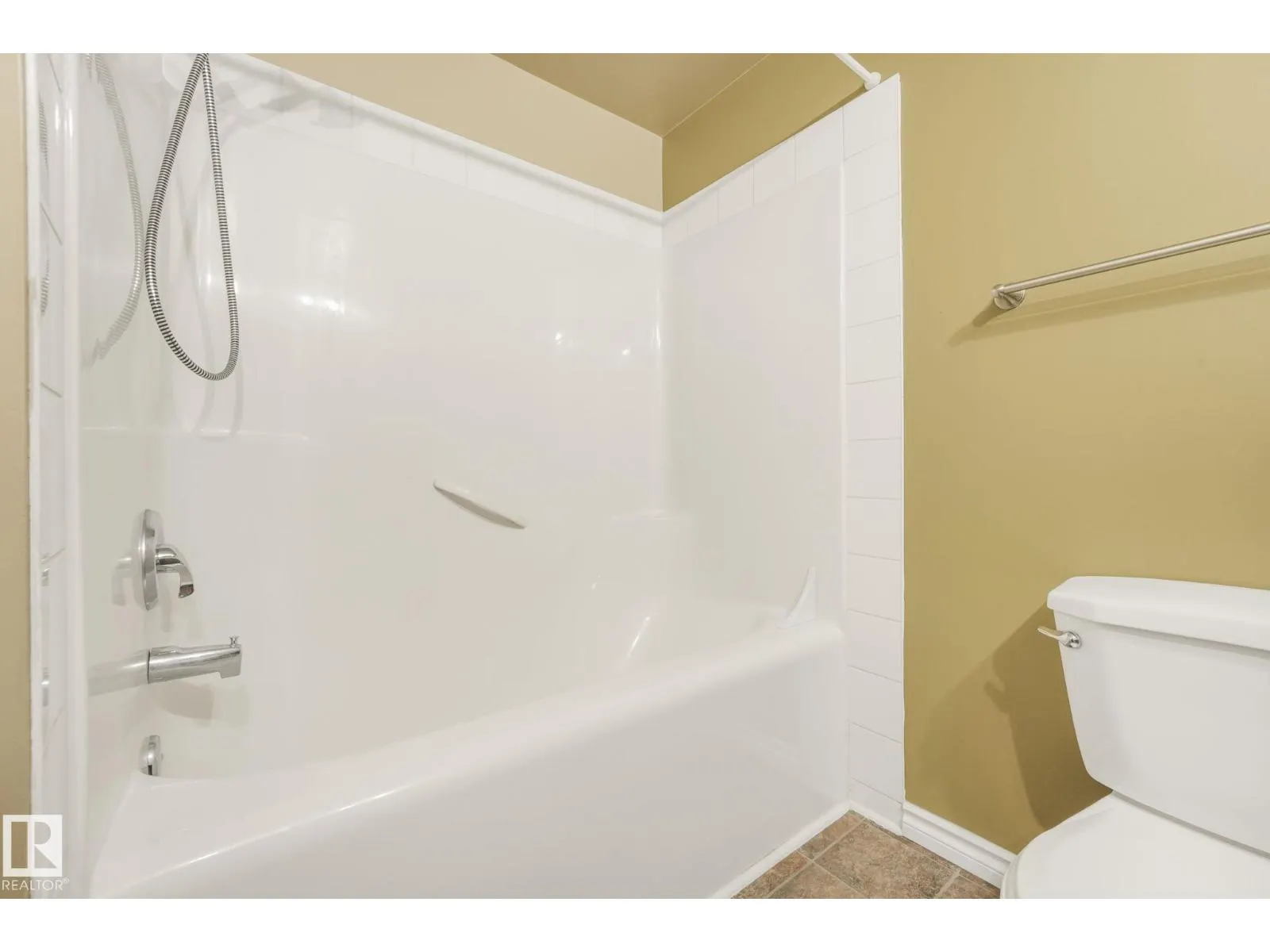#310 10606 102 AV NW