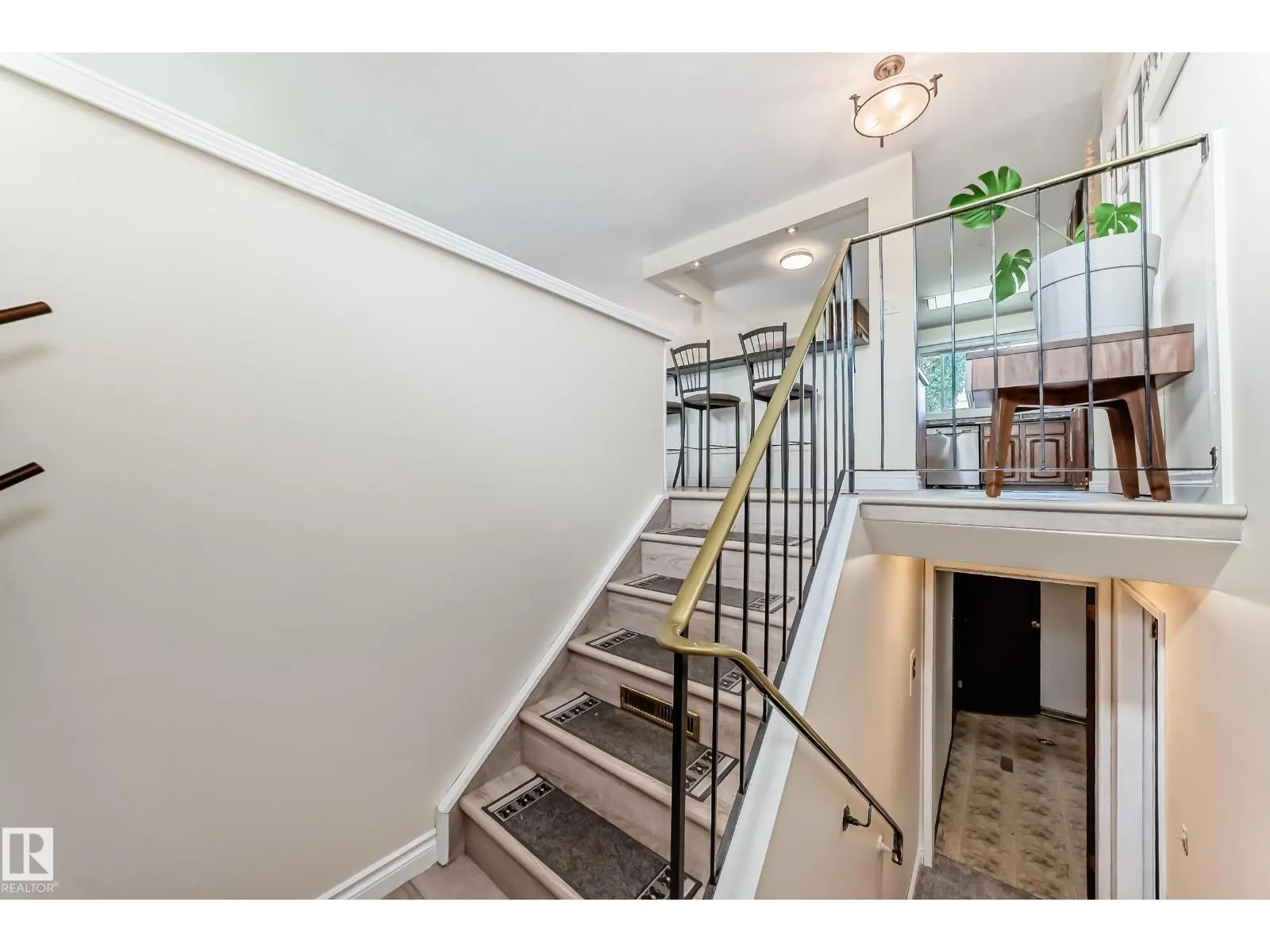 9608 169 ST NW