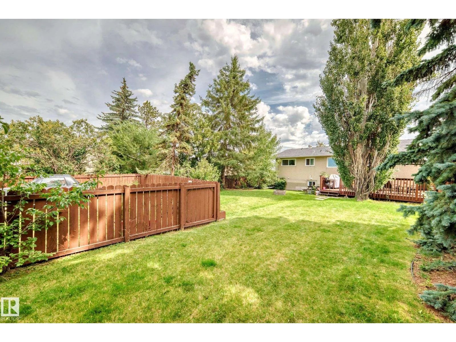 9608 169 ST NW
