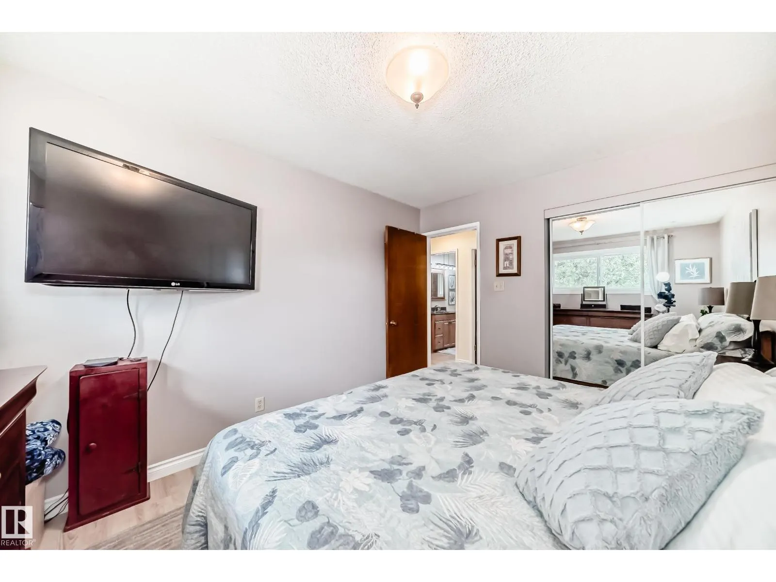 9608 169 ST NW
