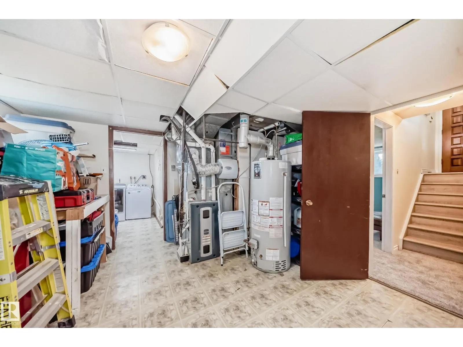 9608 169 ST NW