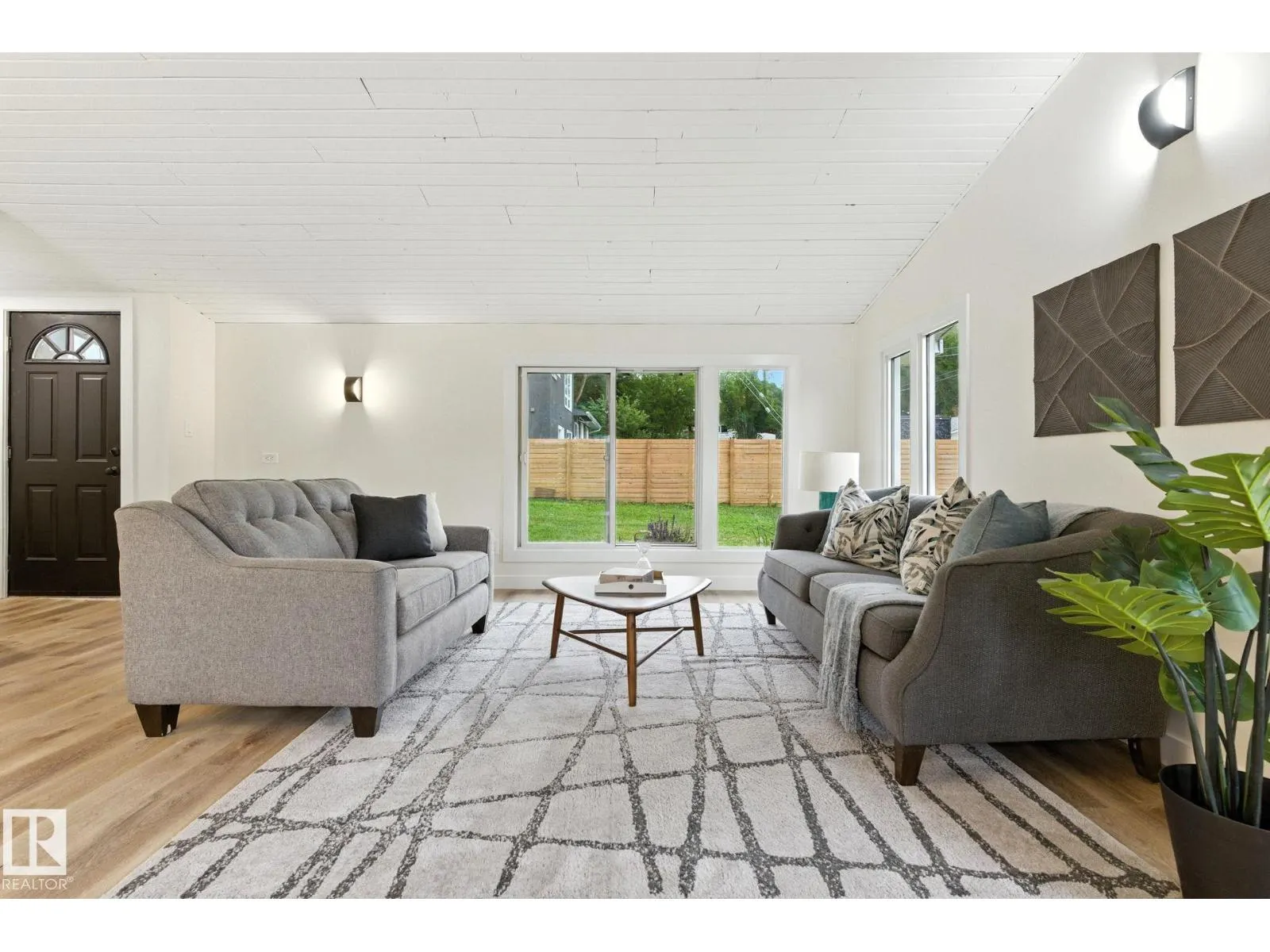 1 SYLVAN DR