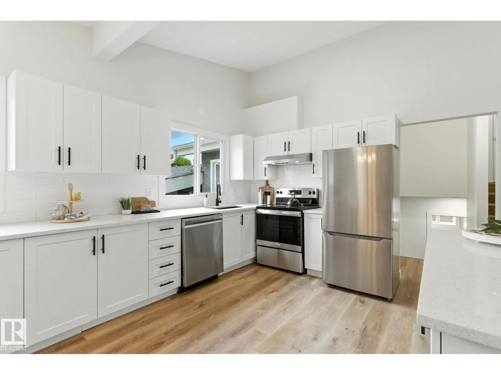 1 SYLVAN DR