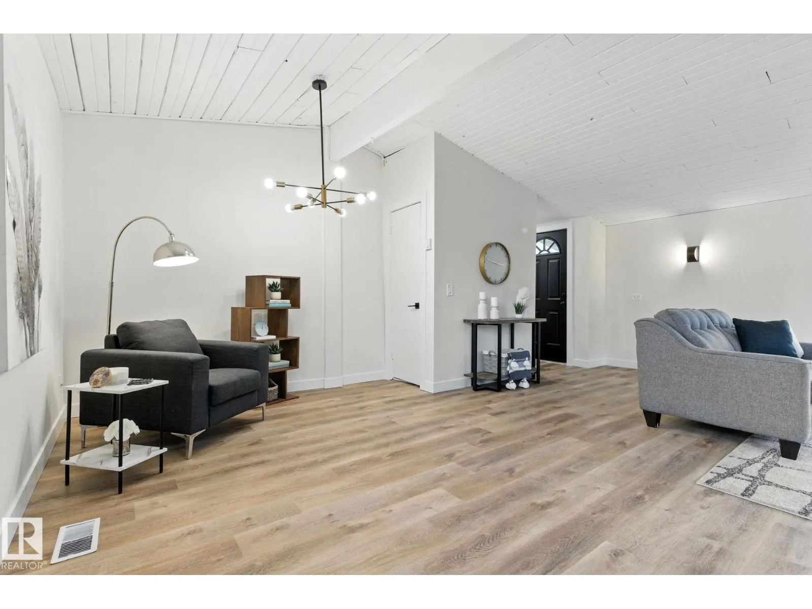 1 SYLVAN DR