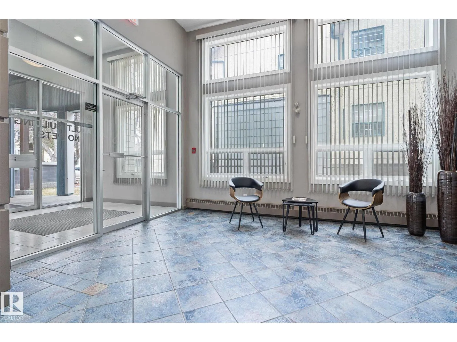#202 9905 112 ST NW