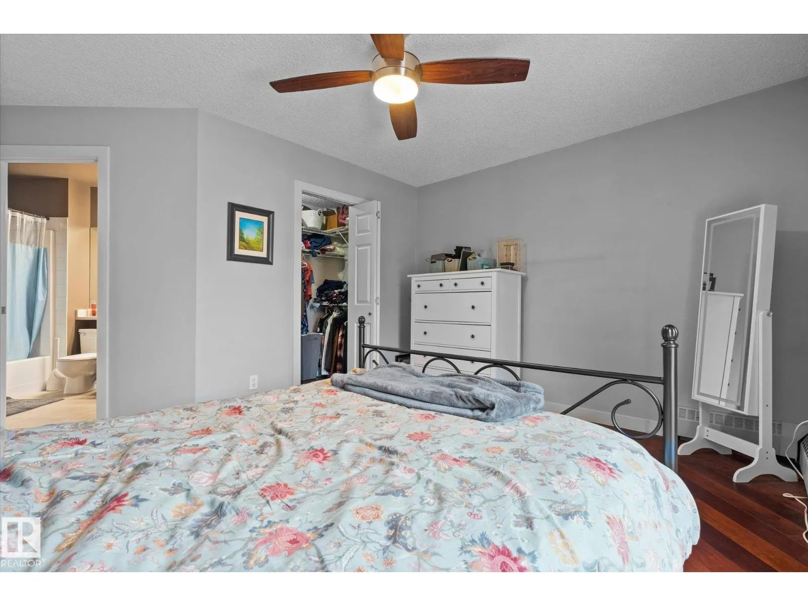 #202 9905 112 ST NW