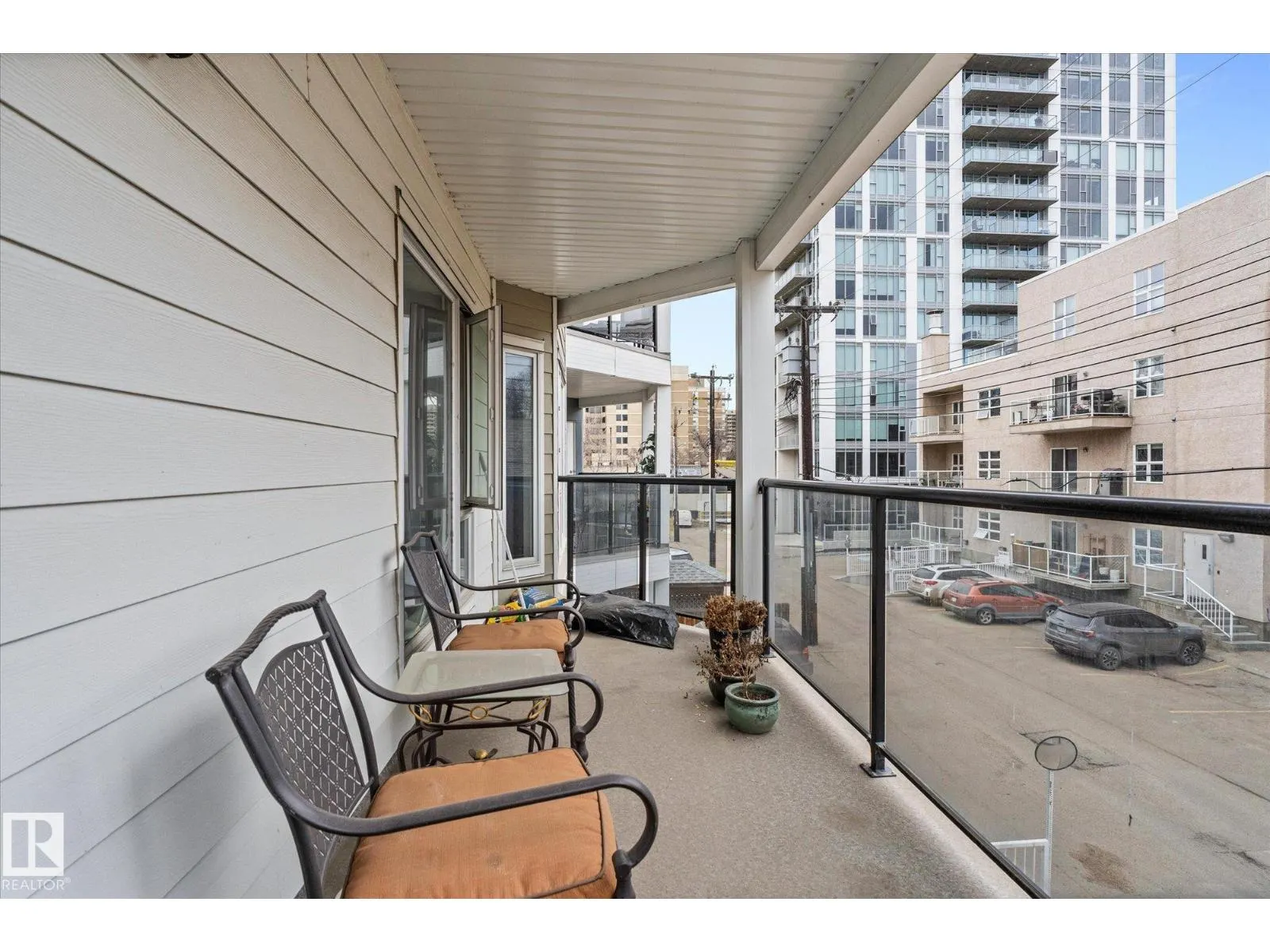 #202 9905 112 ST NW