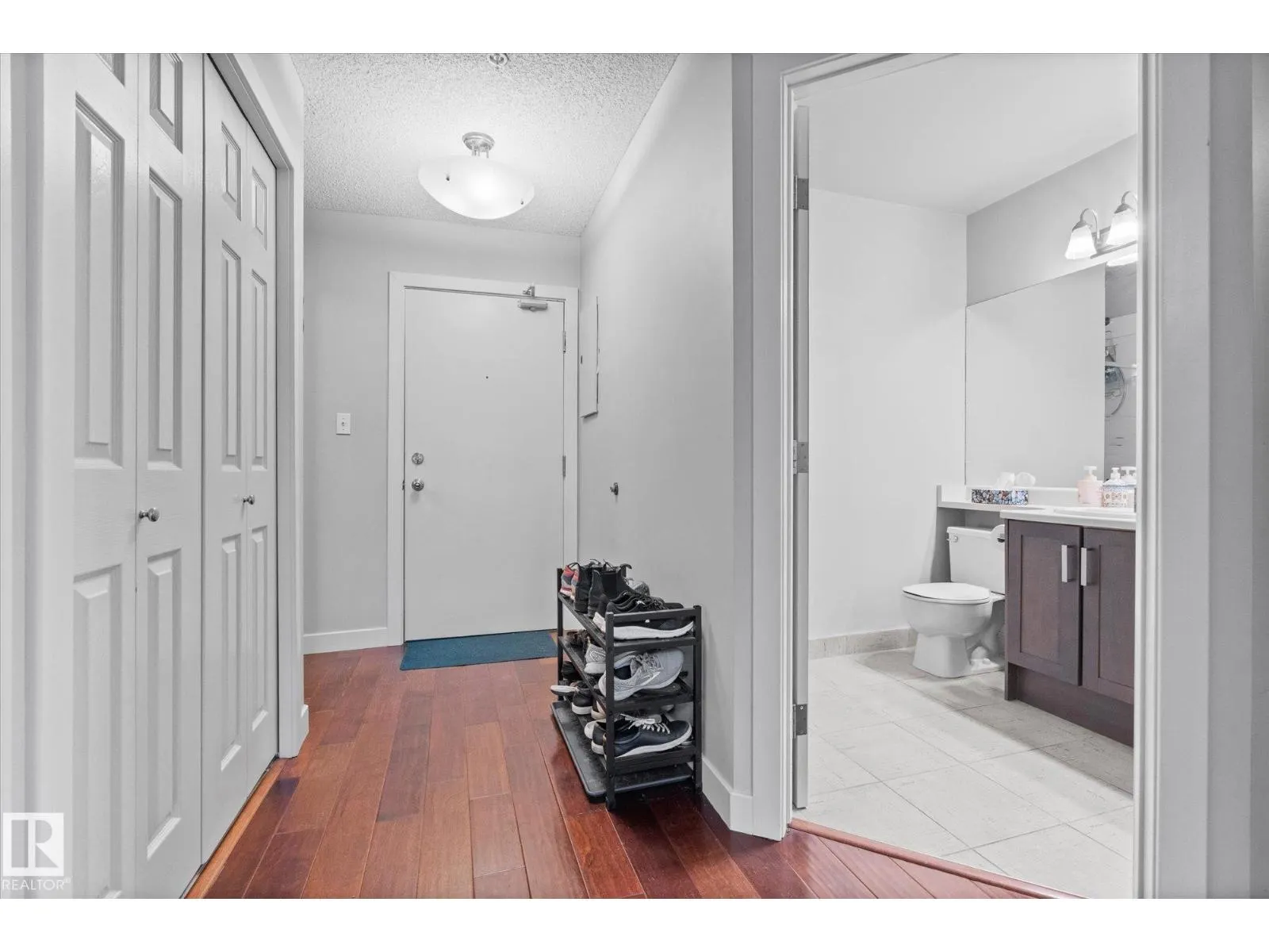 #202 9905 112 ST NW
