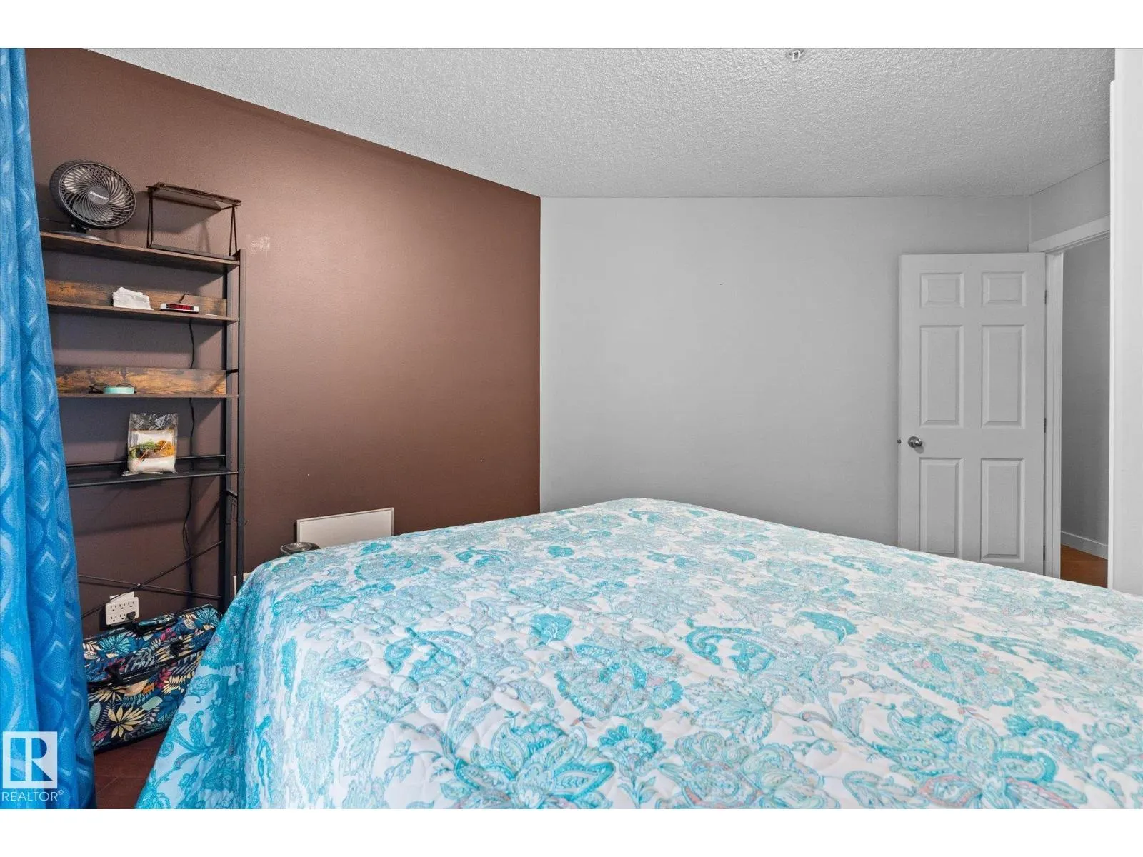 #202 9905 112 ST NW