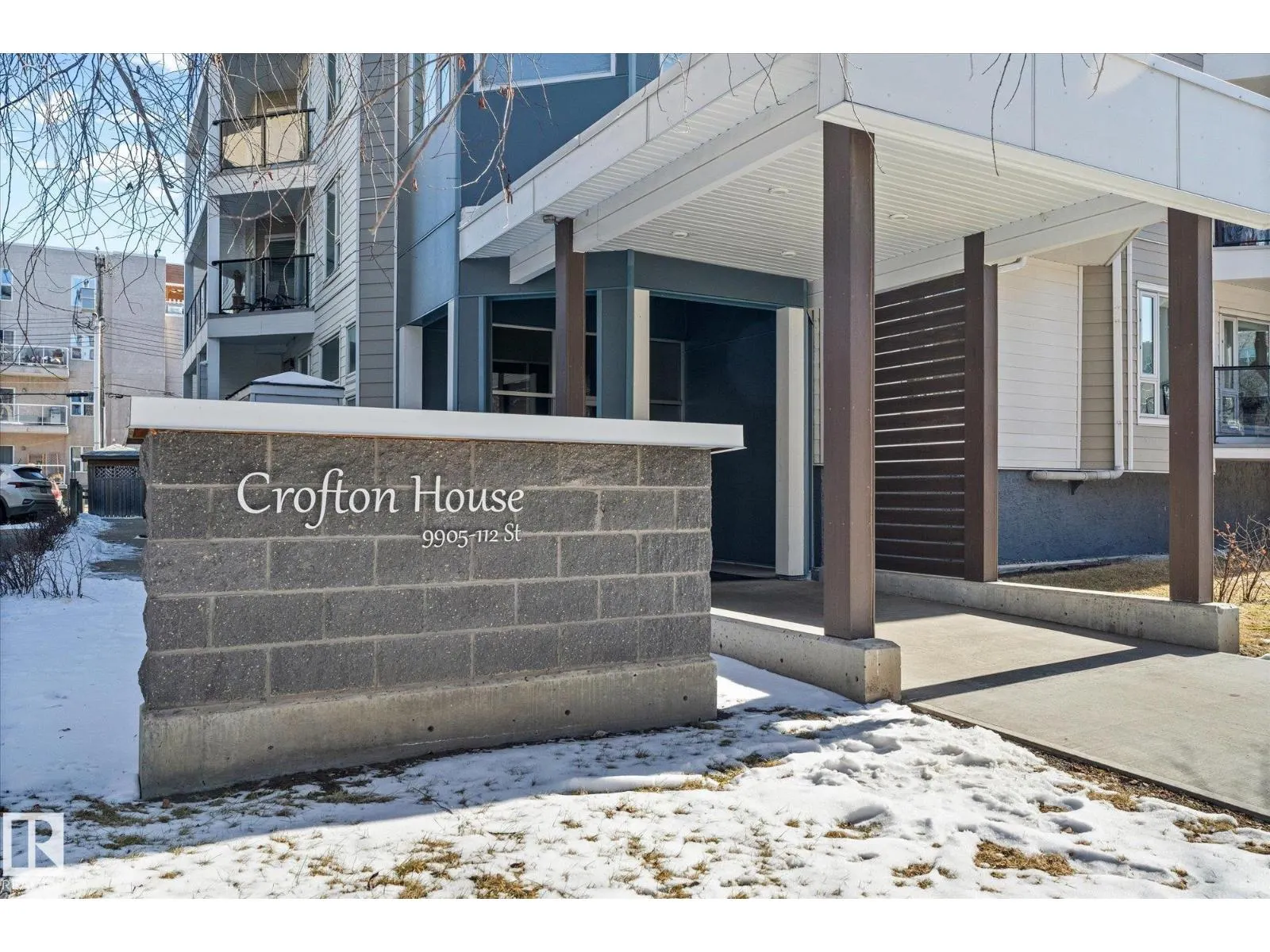 #202 9905 112 ST NW