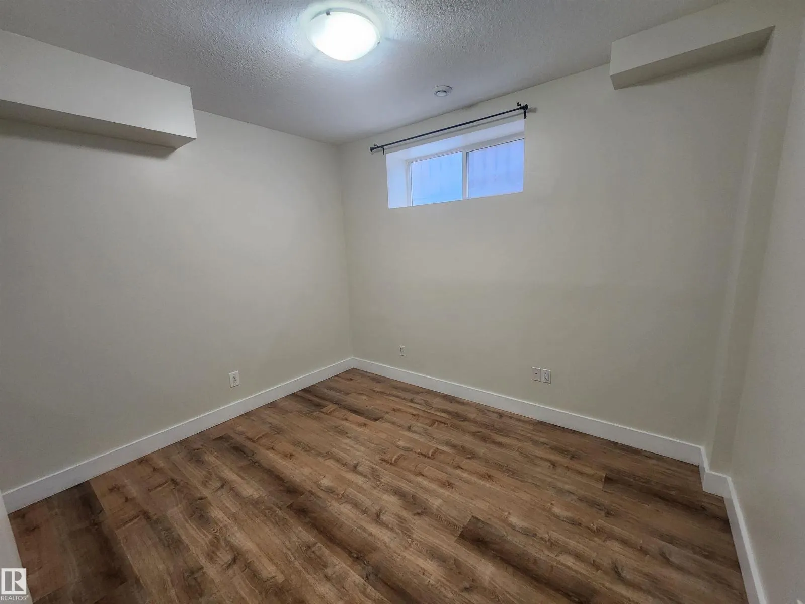 12246 103 ST NW