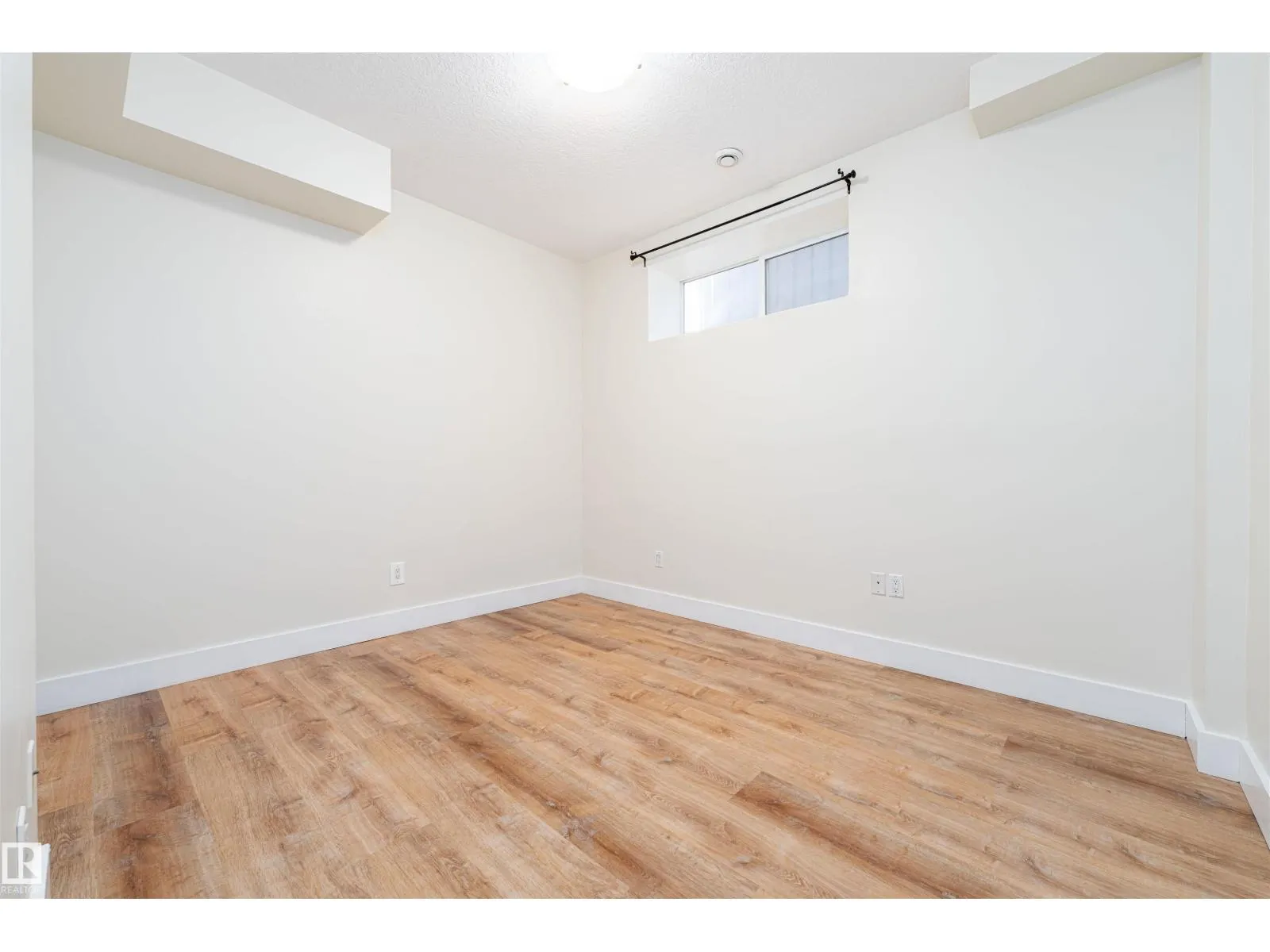 12246 103 ST NW