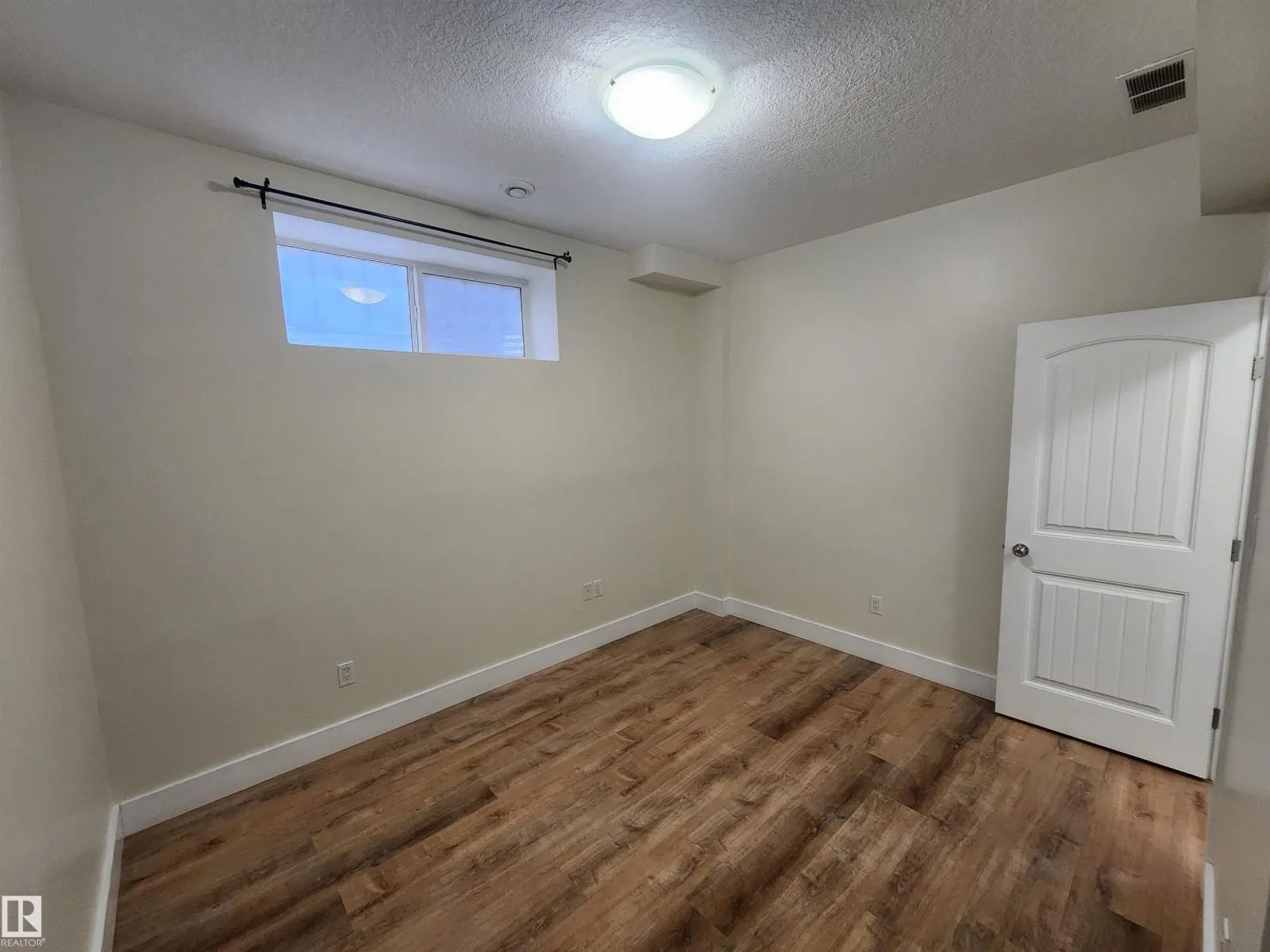 12246 103 ST NW