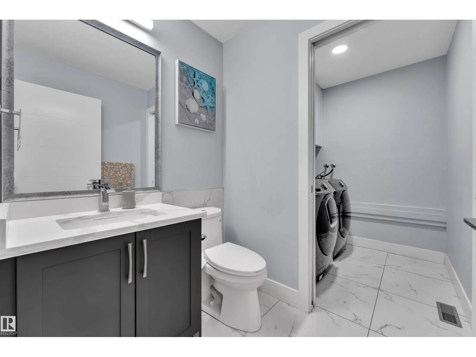 3212 29 AV NW