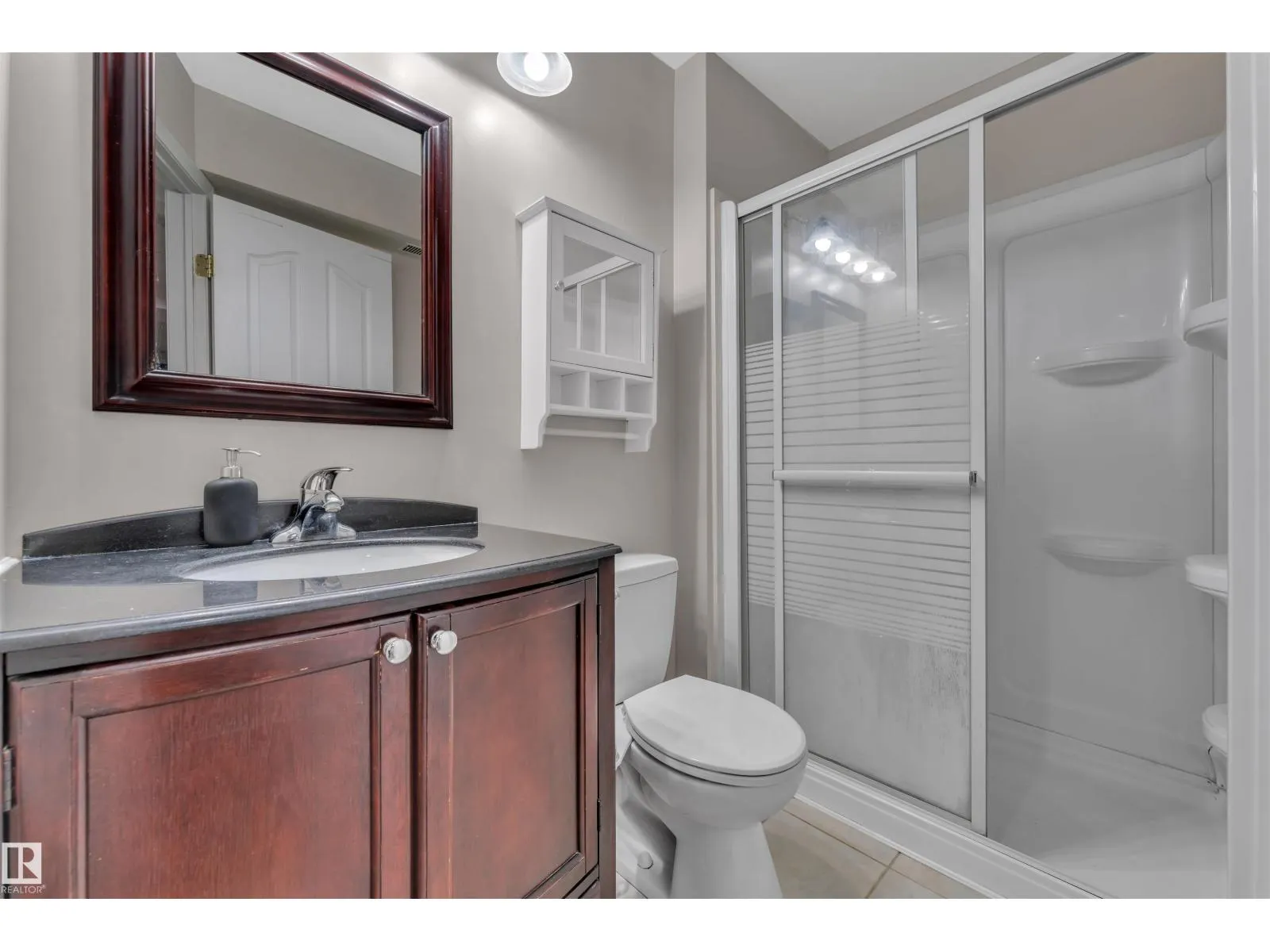 3212 29 AV NW