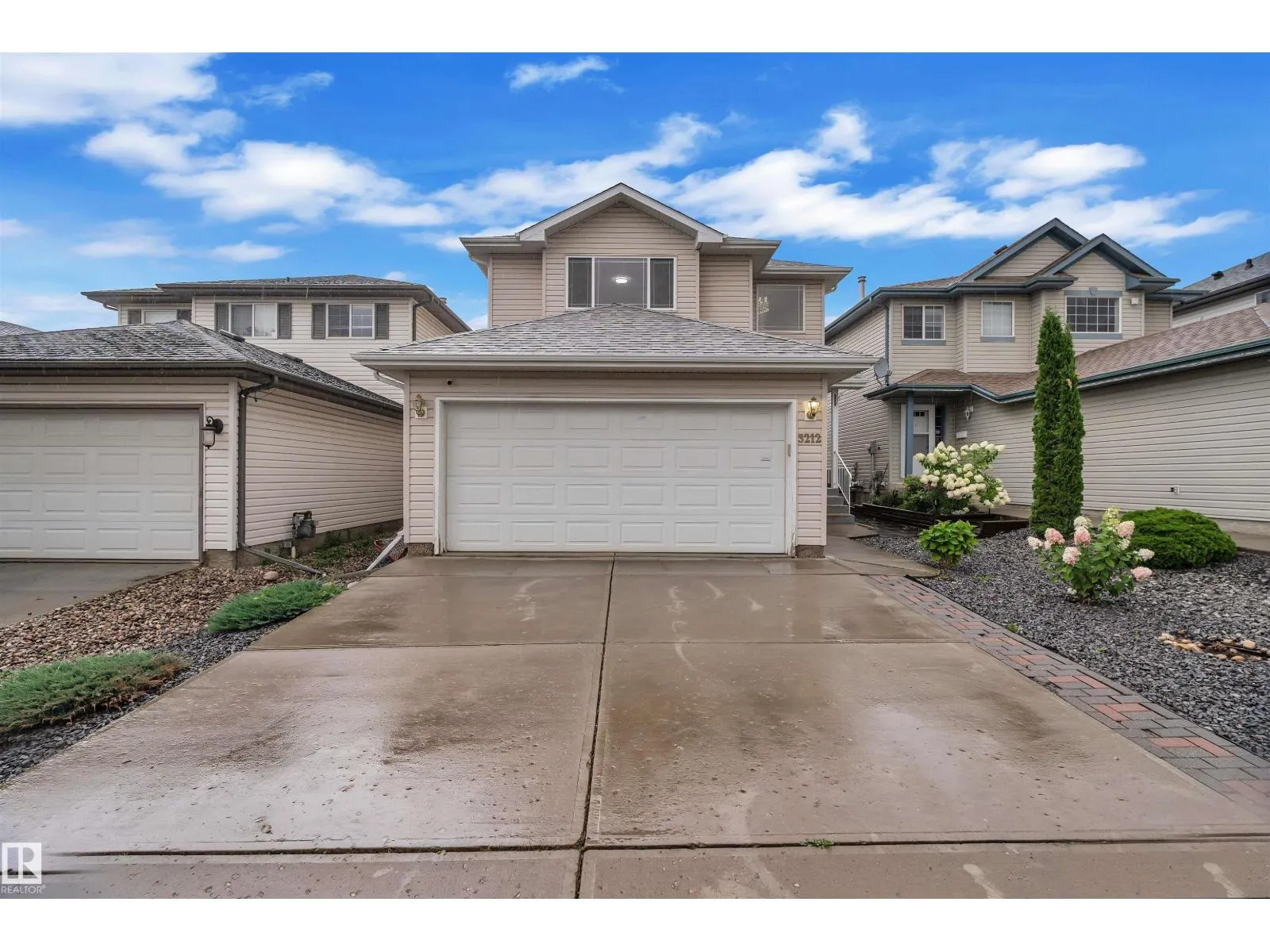 3212 29 AV NW