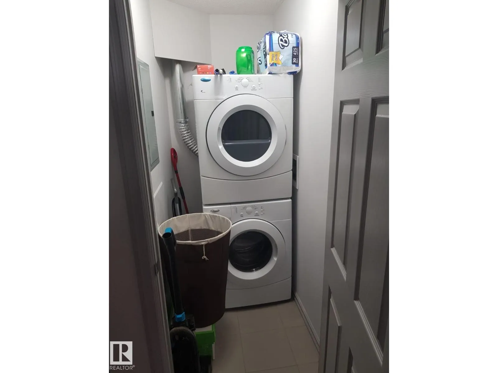#117 2204 44 AV NW