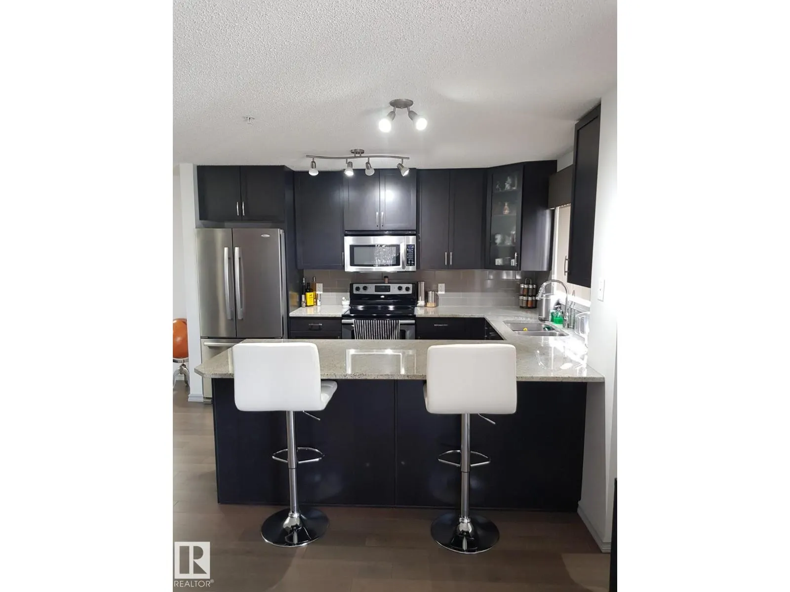 #117 2204 44 AV NW
