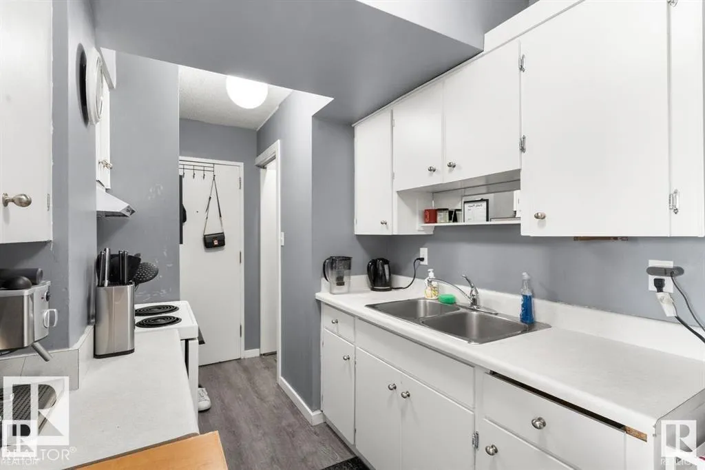 #306 8310 JASPER AV NW