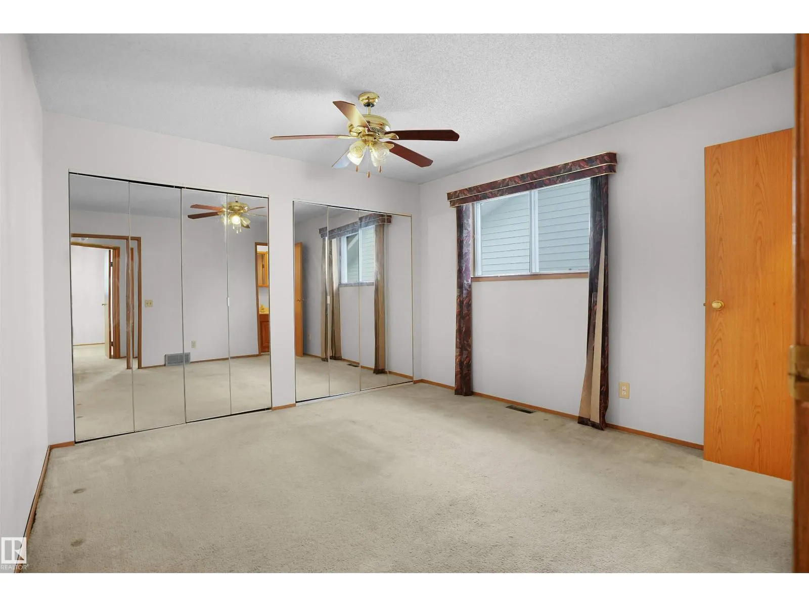 2408 49A ST NW
