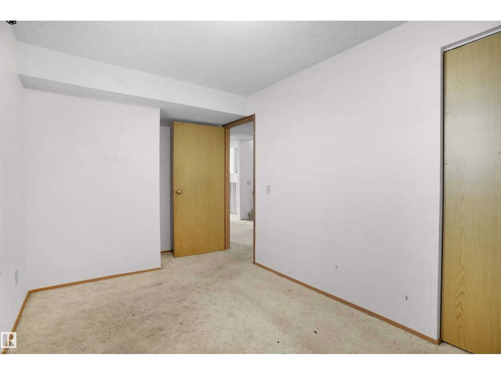2408 49A ST NW