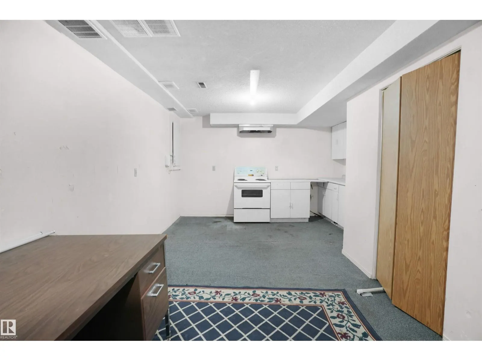 2408 49A ST NW