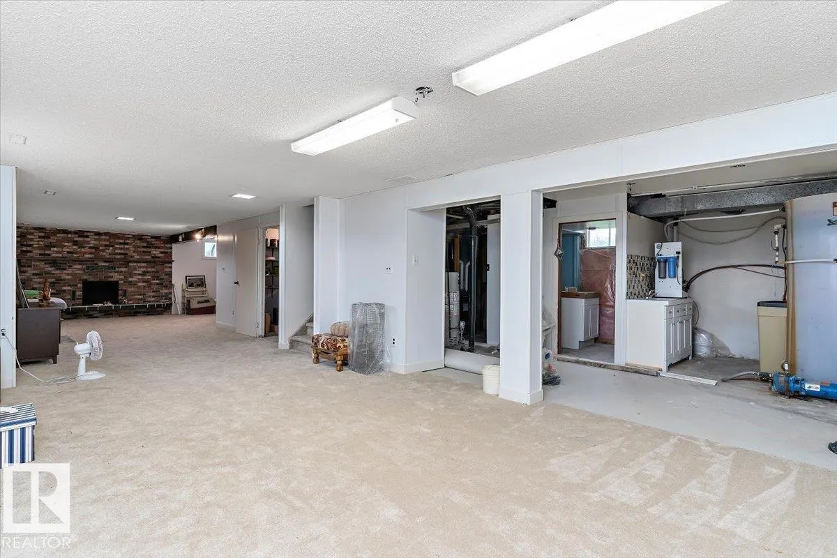 49032 Range Road 160