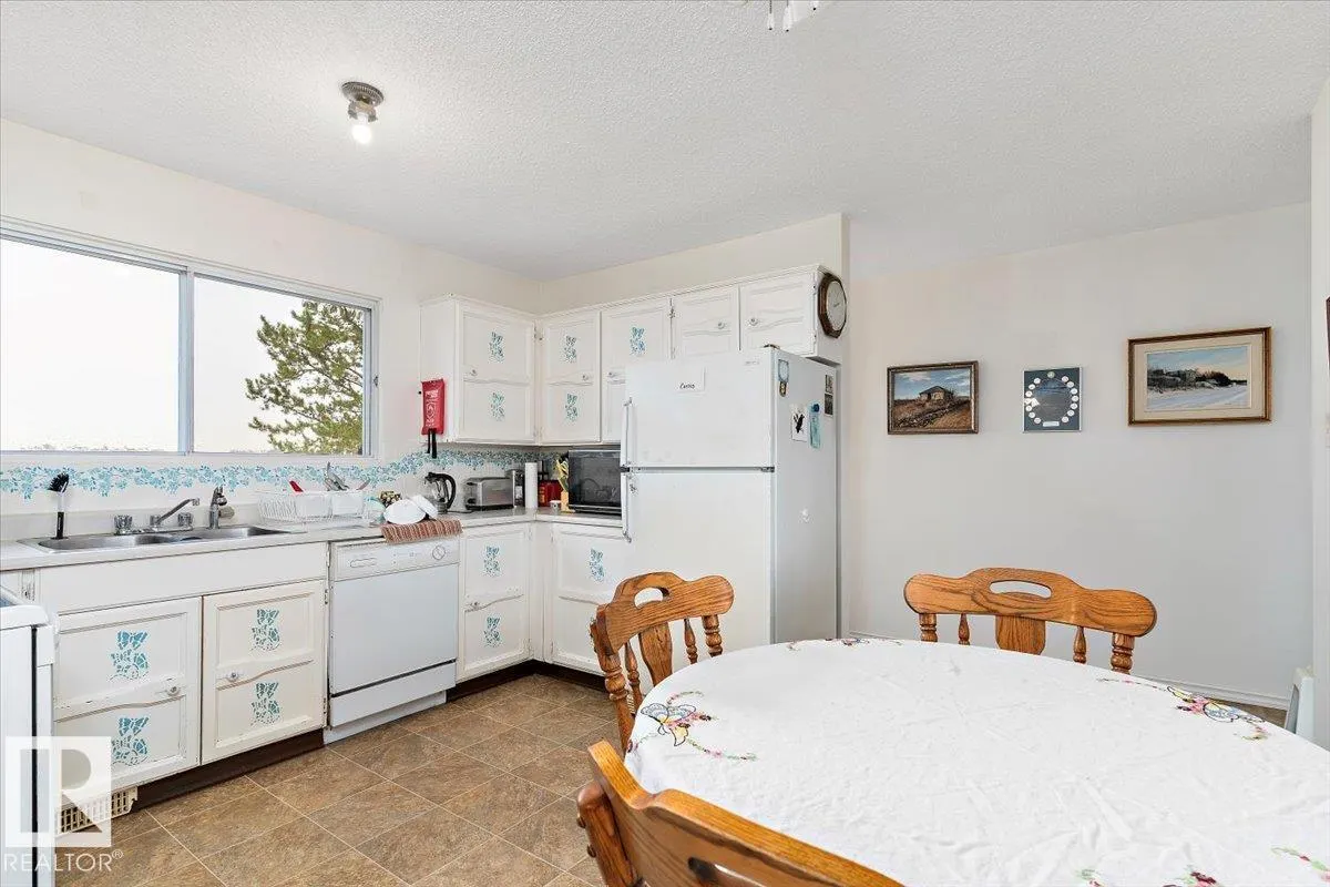 49032 Range Road 160
