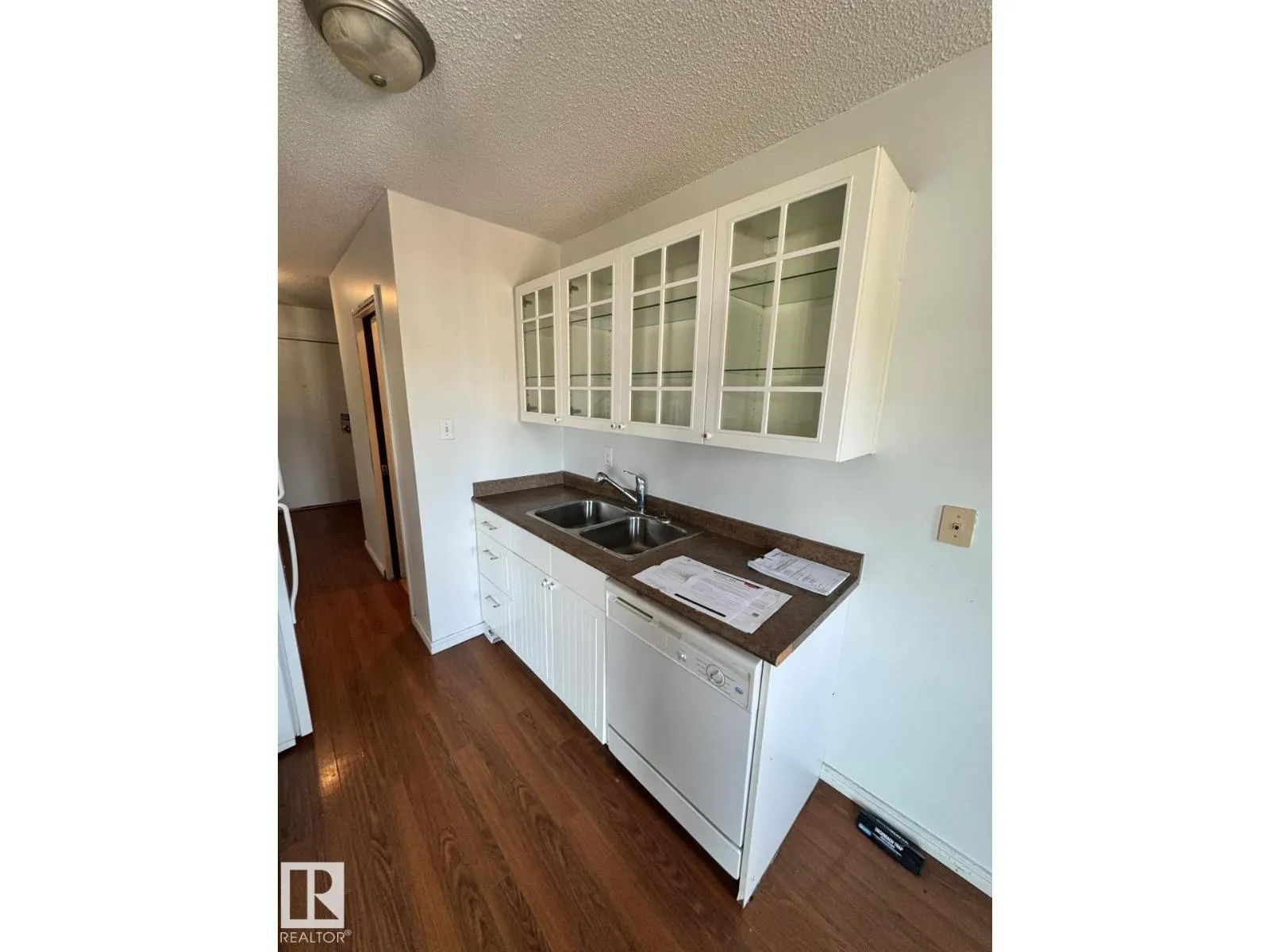 #205 11429 124 ST NW