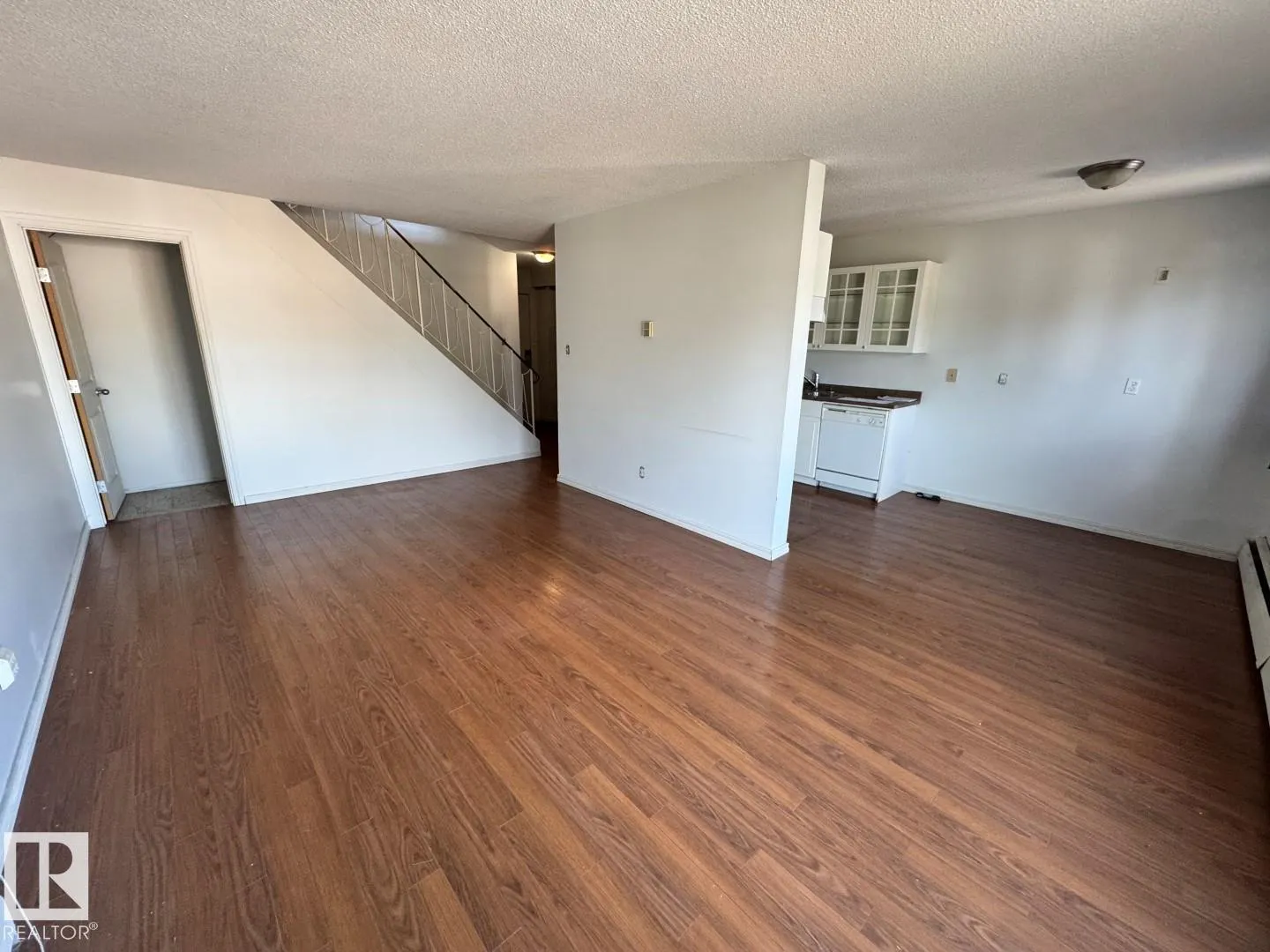 #205 11429 124 ST NW